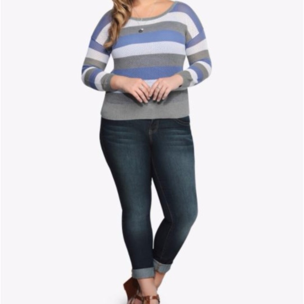 ❤️EUC Like New Torrid Striped Open Stitch Sweater